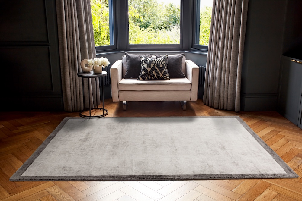 Blade Border 120cm x 170cm Silver/Grey 08