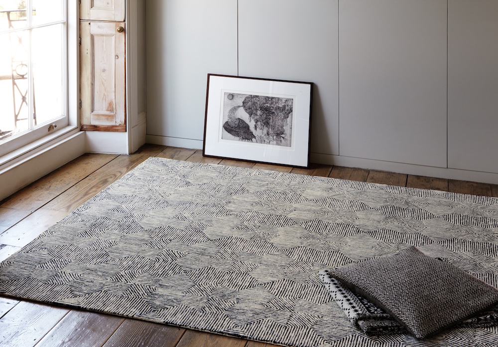 Camden 200cm x 300cm Black / White