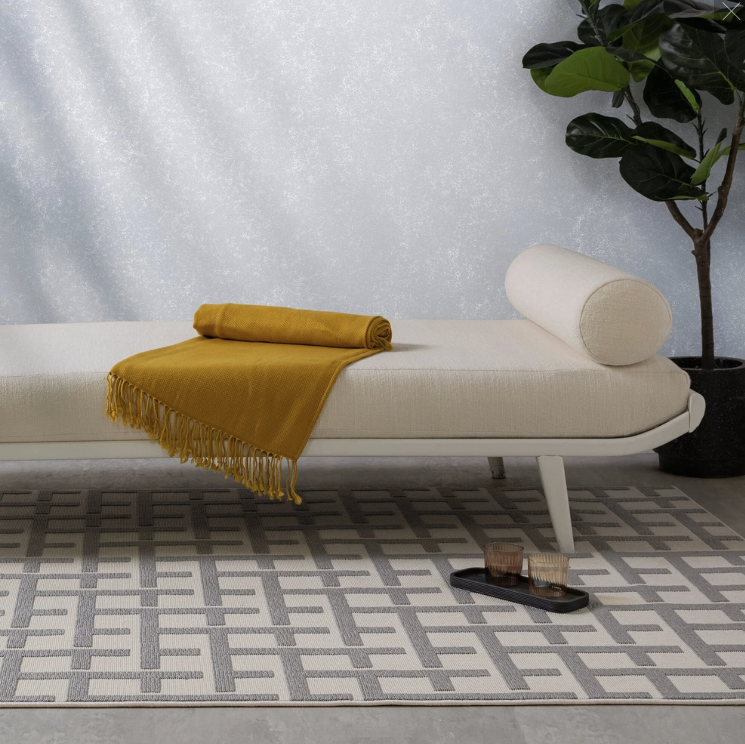Antibes 80cm x 150cm AN03 White/Grey Grid
