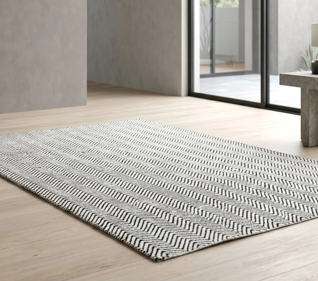 Ives Rug 100cm x 150cm Black White