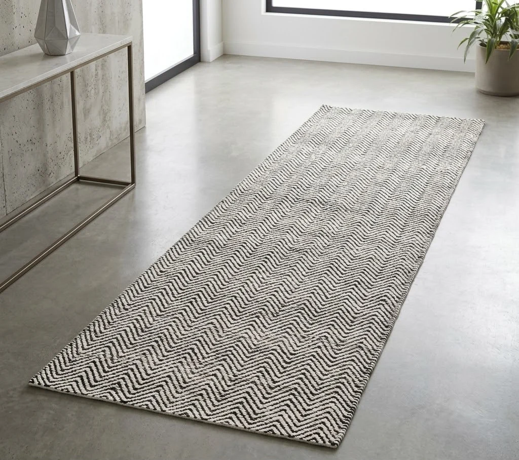 Ives Runner 66cm x 200cm Black White